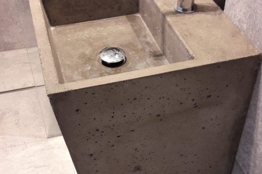 umywlka z betonu (1)